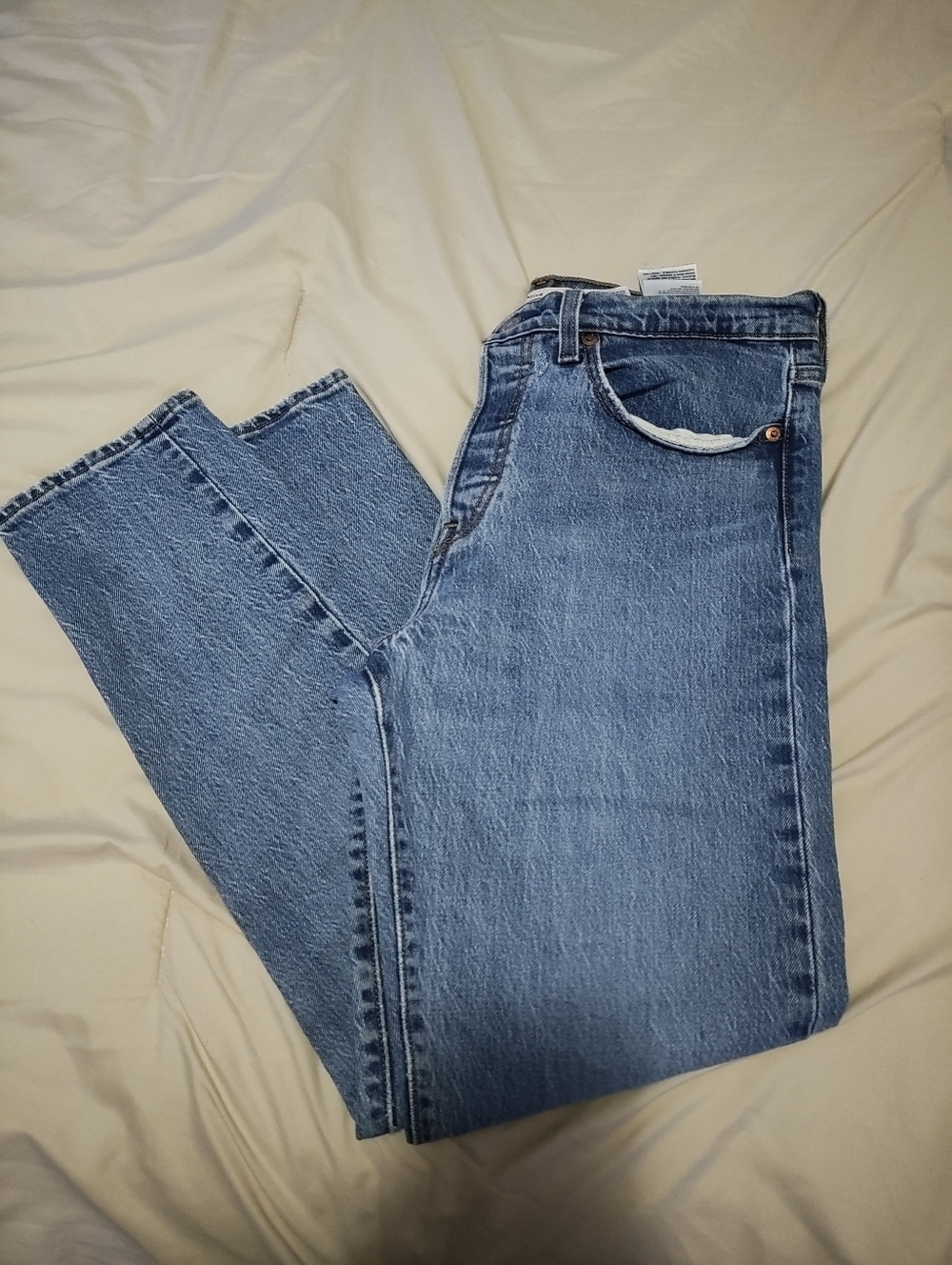 Levi's - Picture 6 of 7